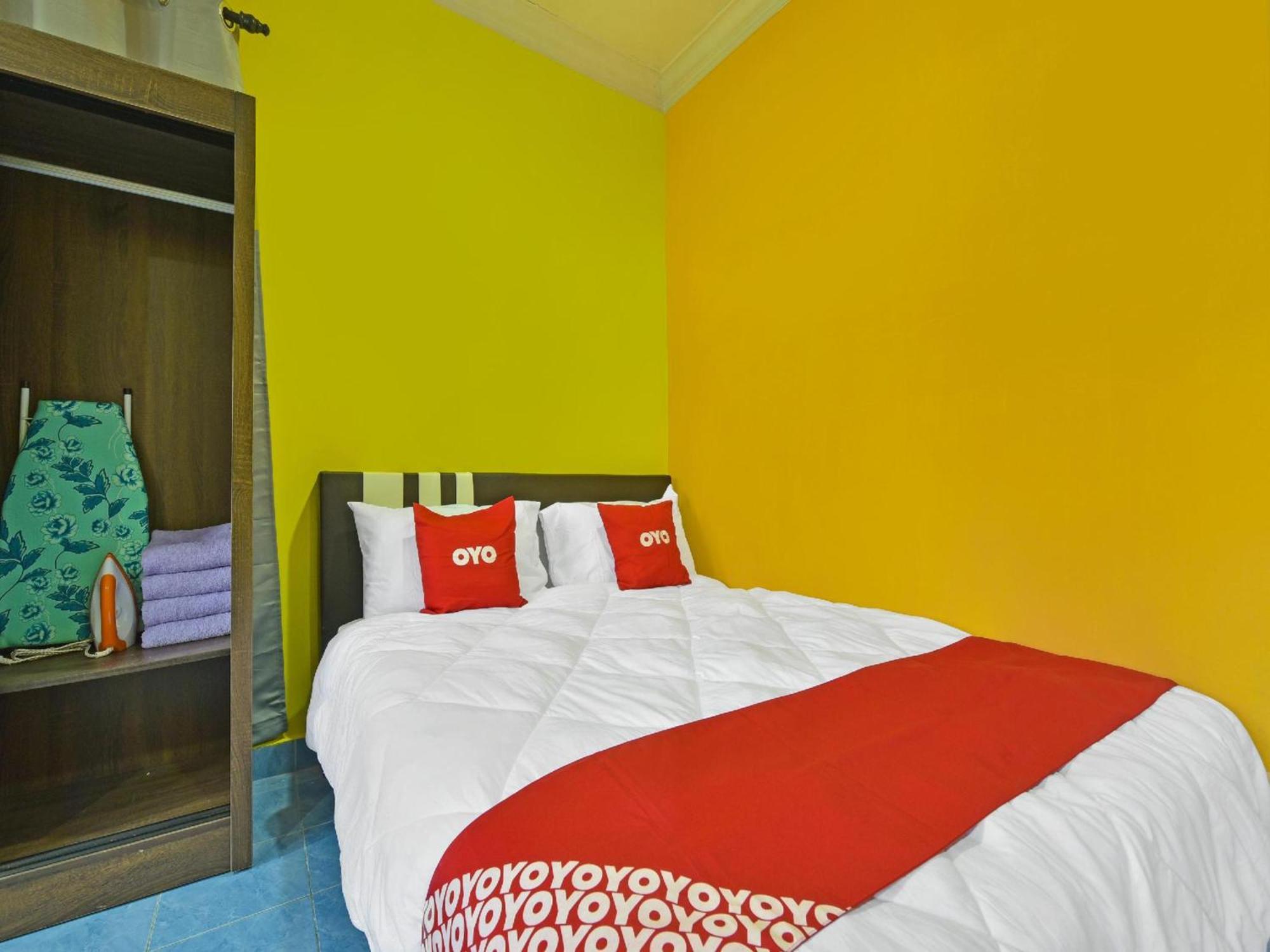 Oyo 90744 Bari Indah Beach Resort Kuala Terengganu Ngoại thất bức ảnh