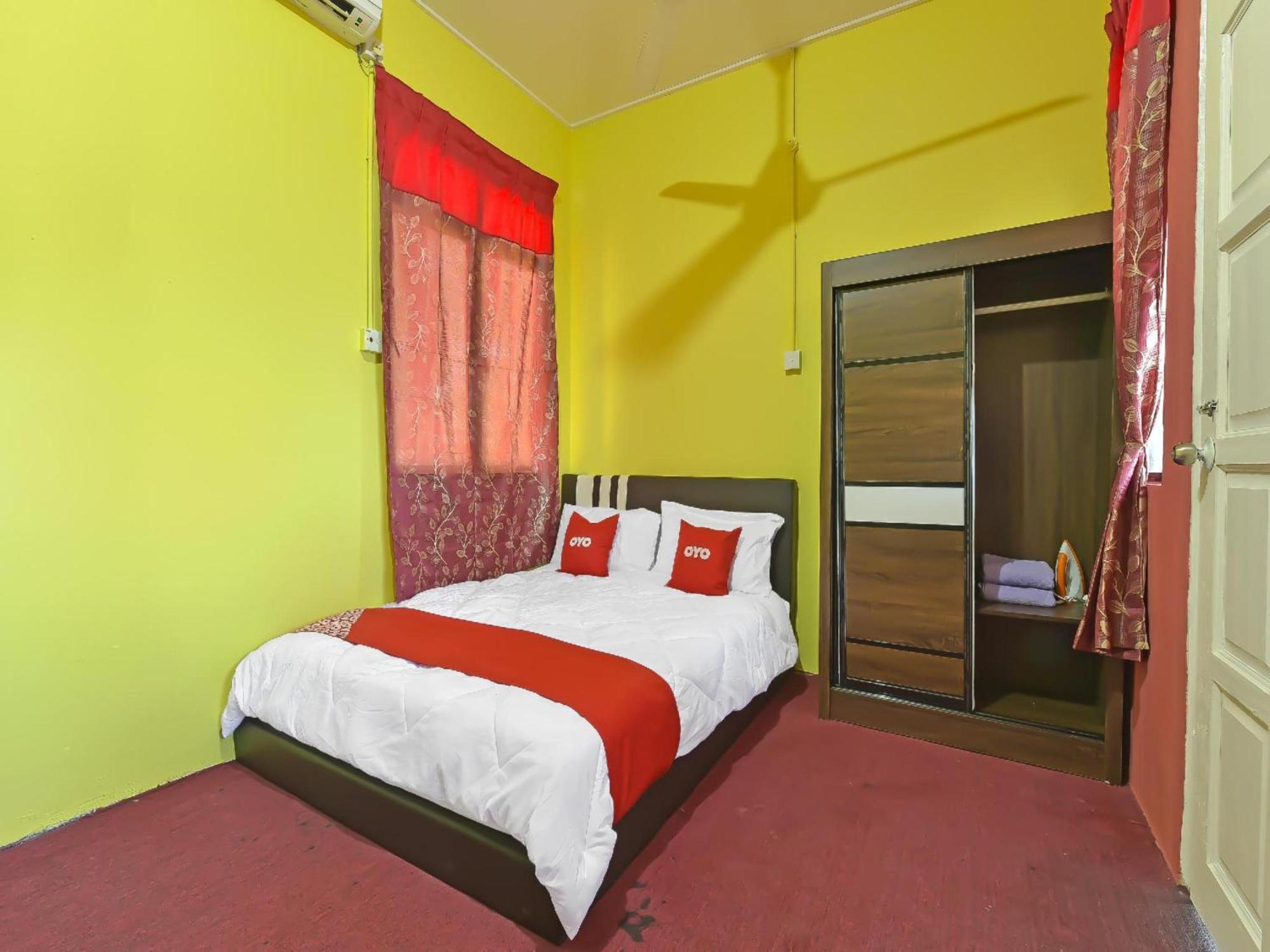 Oyo 90744 Bari Indah Beach Resort Kuala Terengganu Ngoại thất bức ảnh