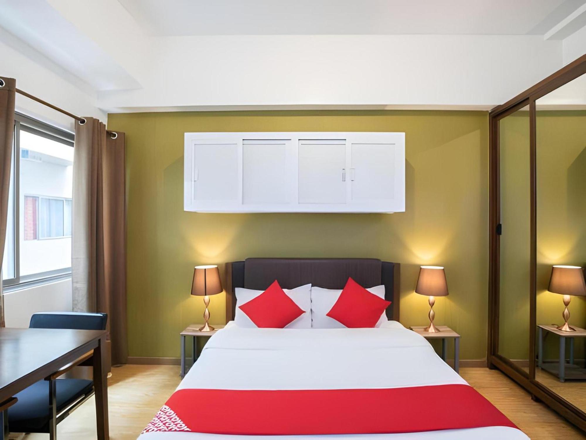 Oyo 90744 Bari Indah Beach Resort Kuala Terengganu Ngoại thất bức ảnh